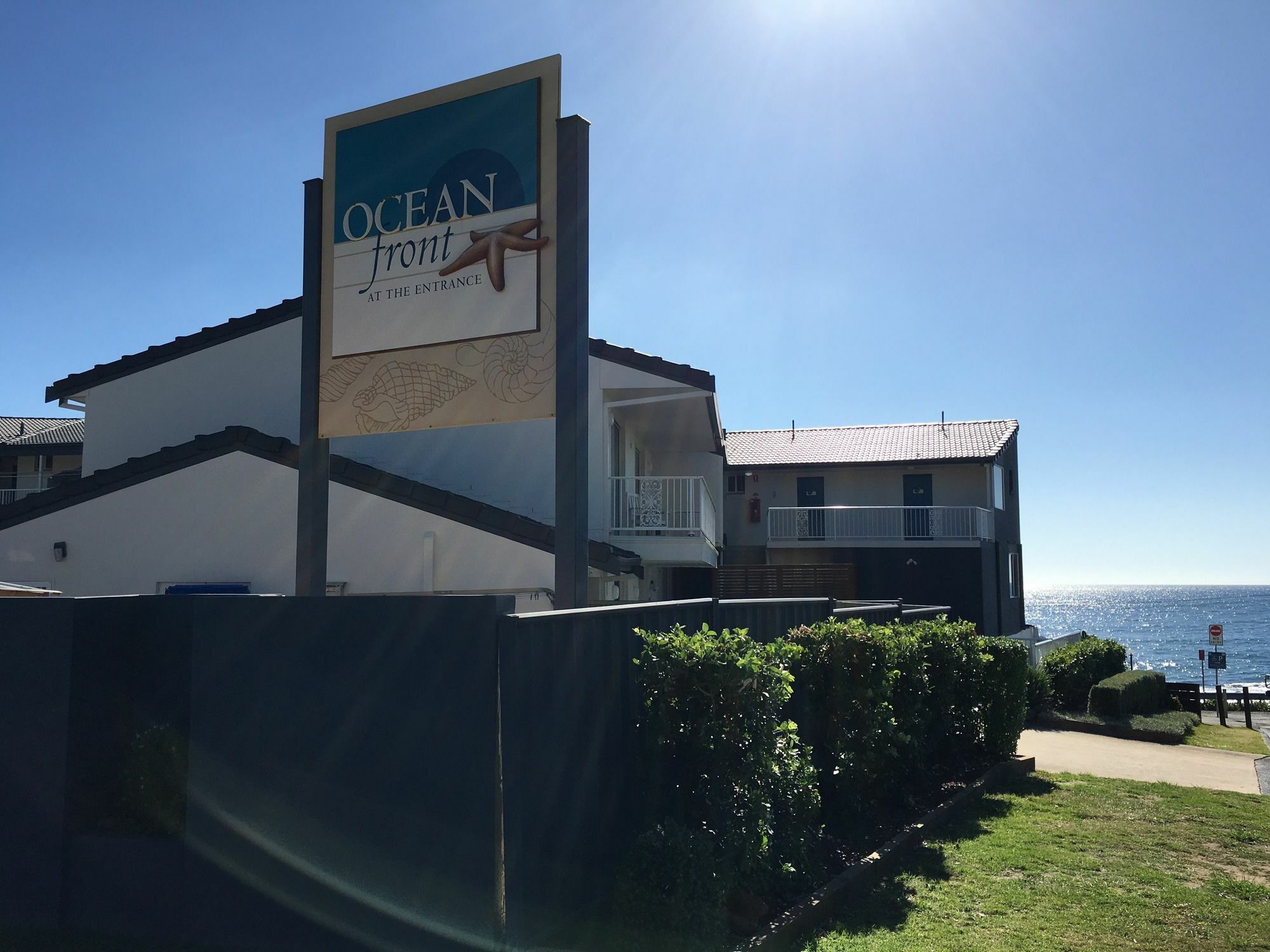 Ocean Front Motel Entrance Екстериор снимка